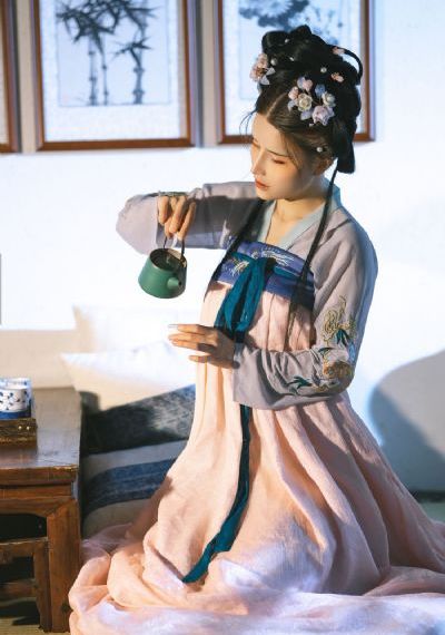 诱人的瑜伽老师hd中字1_BD高清欧美在线观看