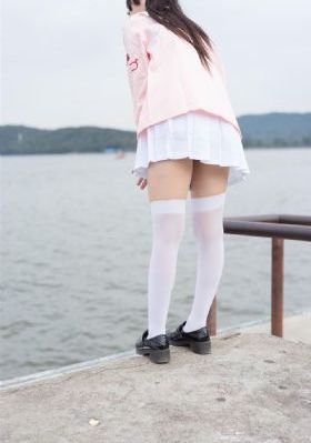 丰满岳母_720电影完整版在线观看